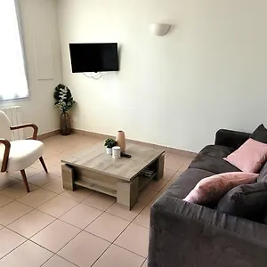  Appartement T3 “groix“- 50 M De La De Bloqué/ploemeur